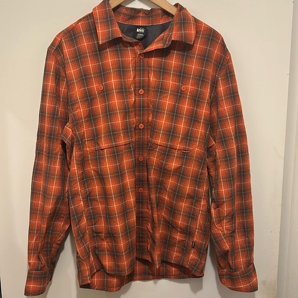 REI Co-op‎ button up long sleeve hiking shirt Orange - Size Medium